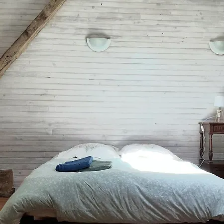 Chaleureux Cottage, Piscine Patio Holiday home *