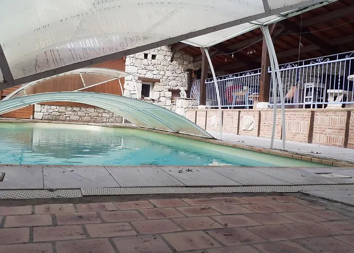 Chaleureux Cottage, Piscine Patio